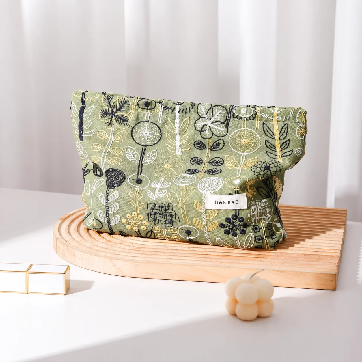 Women Cosmetic Bag  Cotton Linen Cosmetic Bag Cosmetic Bags Cases Delicate Portable Storage Pouch For Shopping Daily