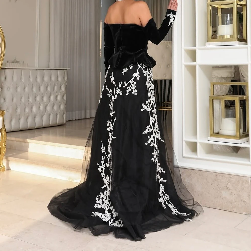 Abiti da sera a sirena personalizzati Abito da ballo a maniche lunghe con spalle scoperte lungo fino al pavimento Abito da festa semplice drappeggiato con fiori alla moda