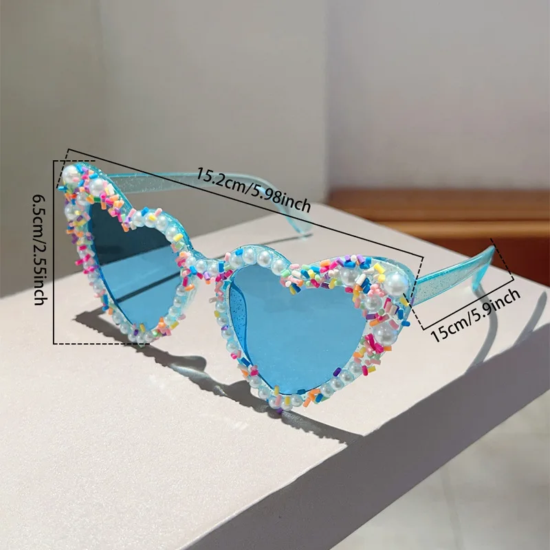 Kacamata Hitam Desain Hati Bah - Street Fashion Events ulasan dan harga