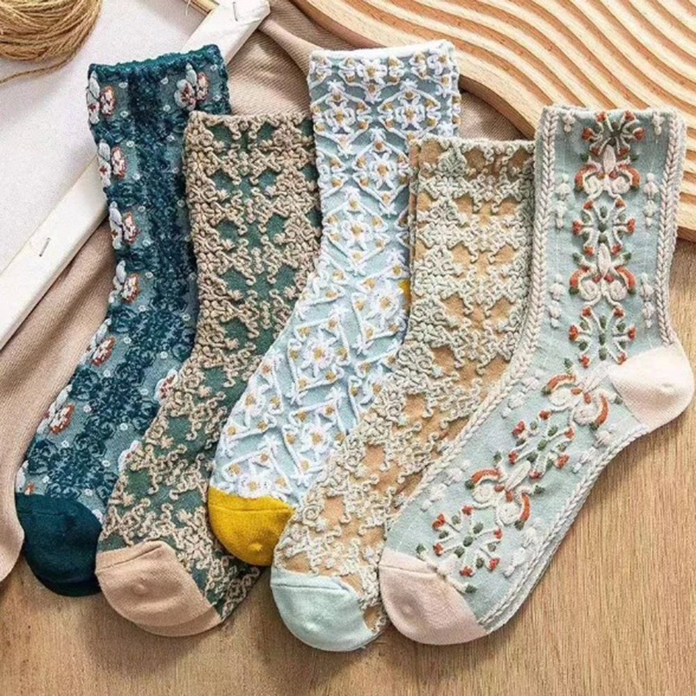 Chaussettes mi-mollet en coton rétro pour femmes, chaussettes en relief à fleurs tridimensionnelles, chaussettes chaudes élégantes, automne et hiver, 5 paires