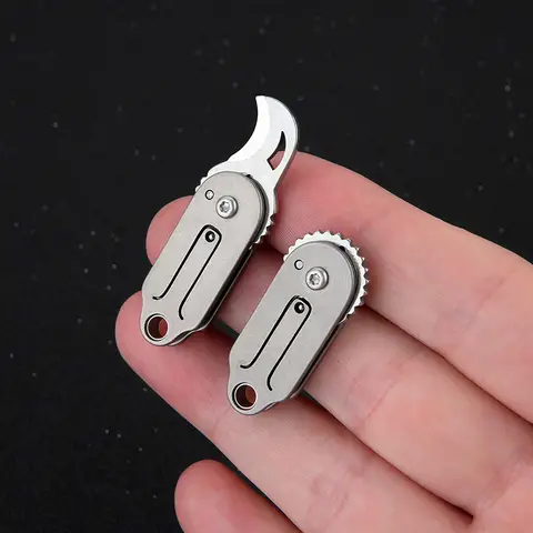 Mini EDC Pocket Folding Knife Portable Stainless Steel Keychain Knife Outdoor Survival Self-defense Knifes Cutting Tools
