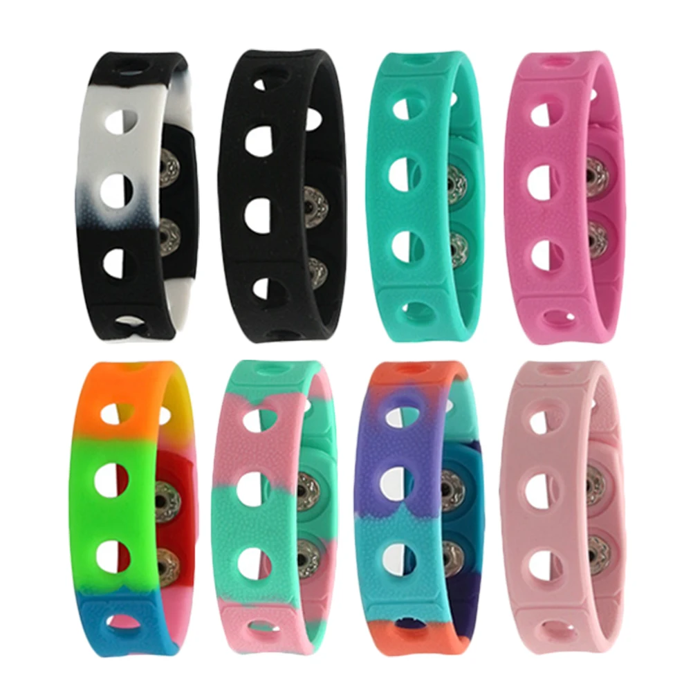 

8pcs Silicone Bracelets Adjustable Stretch Wristbands 8 Colors Hole Design Fashion Sports Accessory for Women