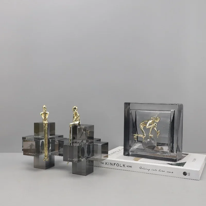 

Nordic creative geometric crystal metal statuette sculpture ornament can be bedroom entrance hotel home decoration