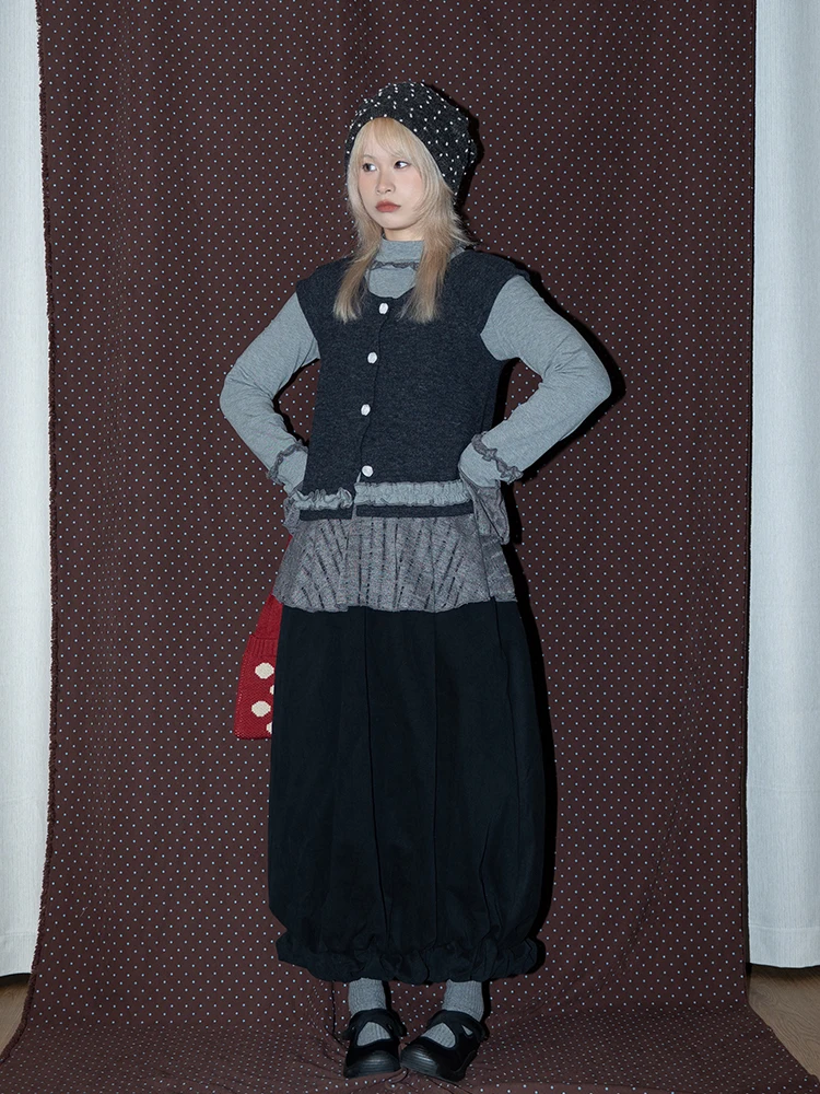 

Slim Fit Long Sve T-irt Japanese Sle Heavy Embellied Overlap Design Crew Ne False Two-Piece Slimming Effect Top