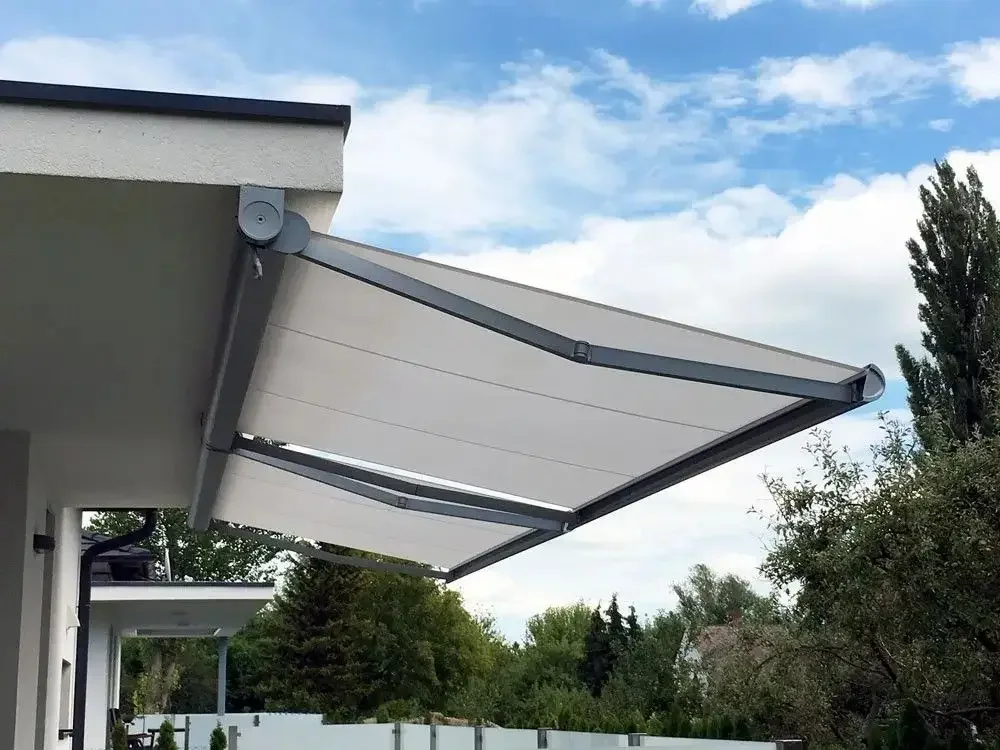 Full Cassette Electric Awning Remote Controlled Retractable Garden Patio Sun Shade Motorized Sun Shelter with LED Light Kit