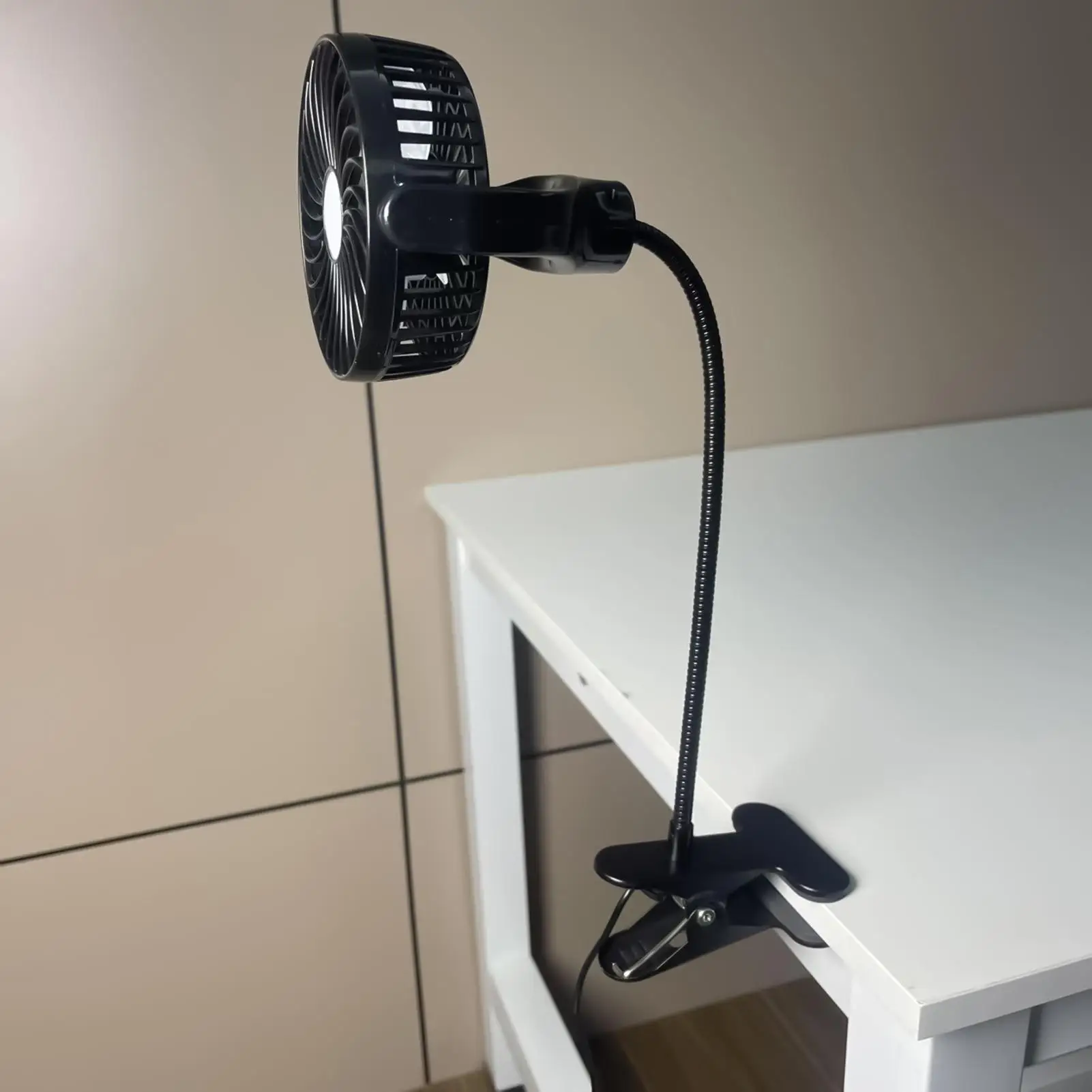 Portable Fan Clip on USB Plug in Flexible Gooseneck Summer Blower Portable Fan with Clip for Car Office Dorm Beach Vacation