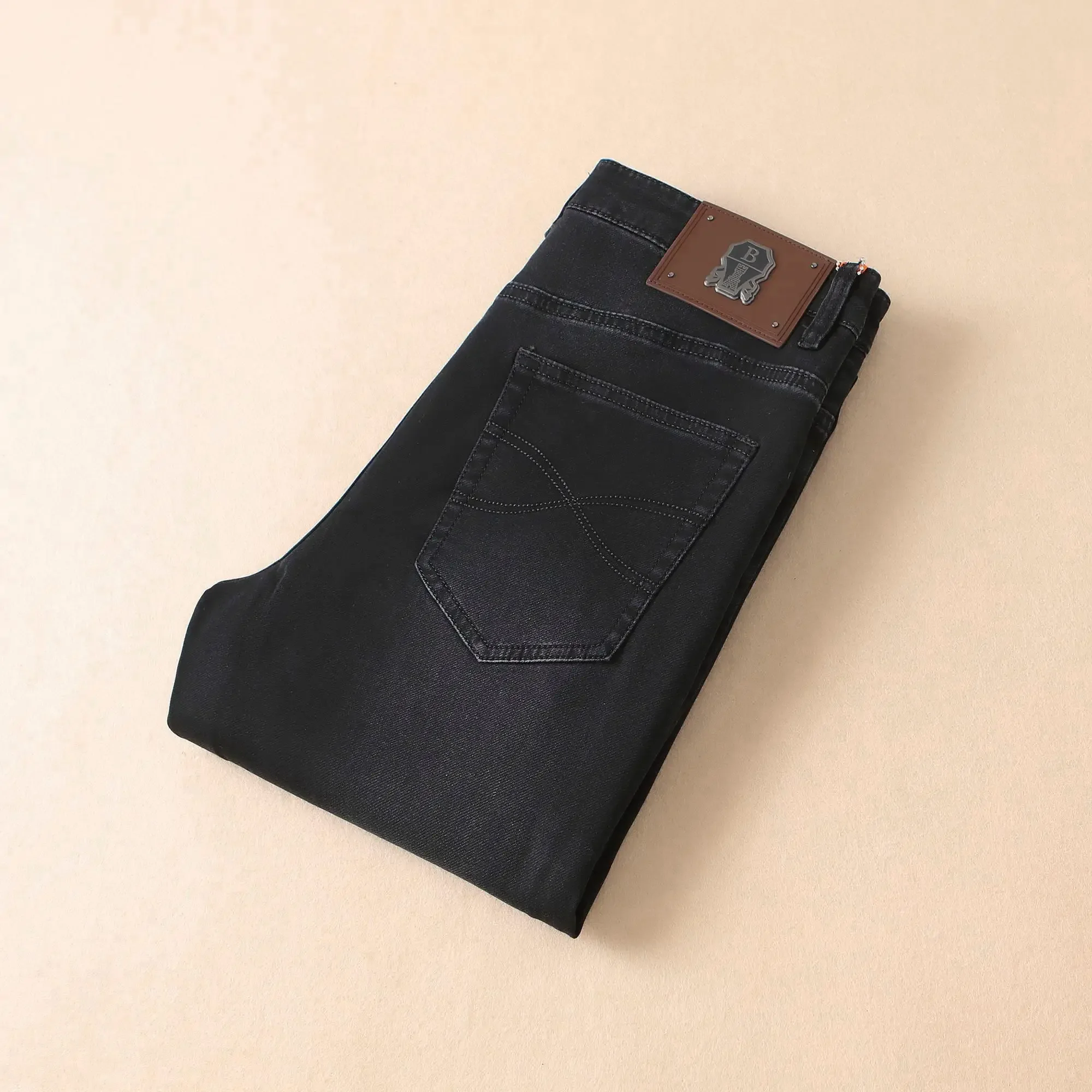 

2024 DIKU JING Casual Jeans Are Highly Breathable And Comfortable, With A Delicate And Have A Casual Cut And A Great