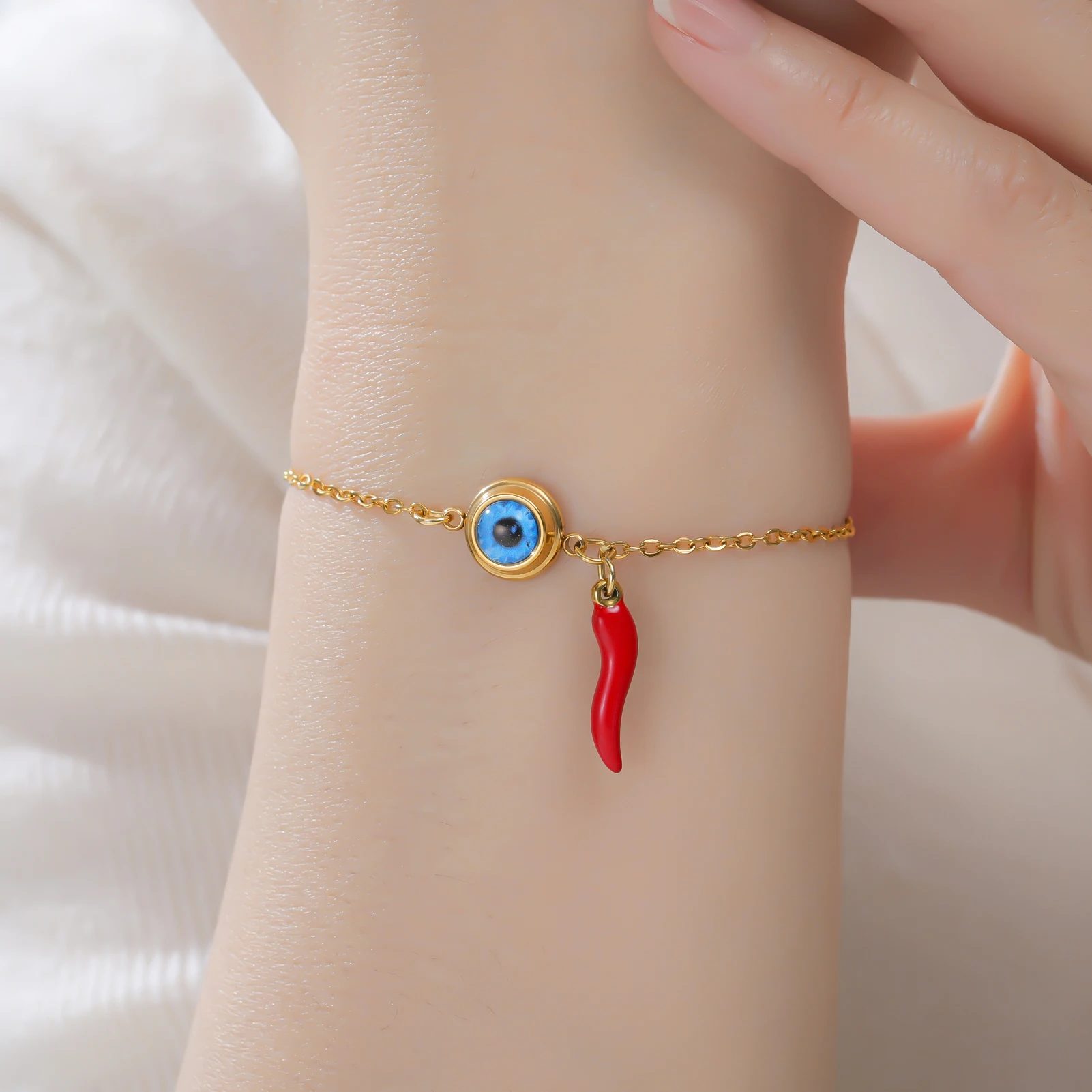 LIKGREAT Stainless Steel Evil Eye Charm Bracelet Steel Gold Color Fashion Lucky Eye Bracelet for Women Men Chili Bracelet