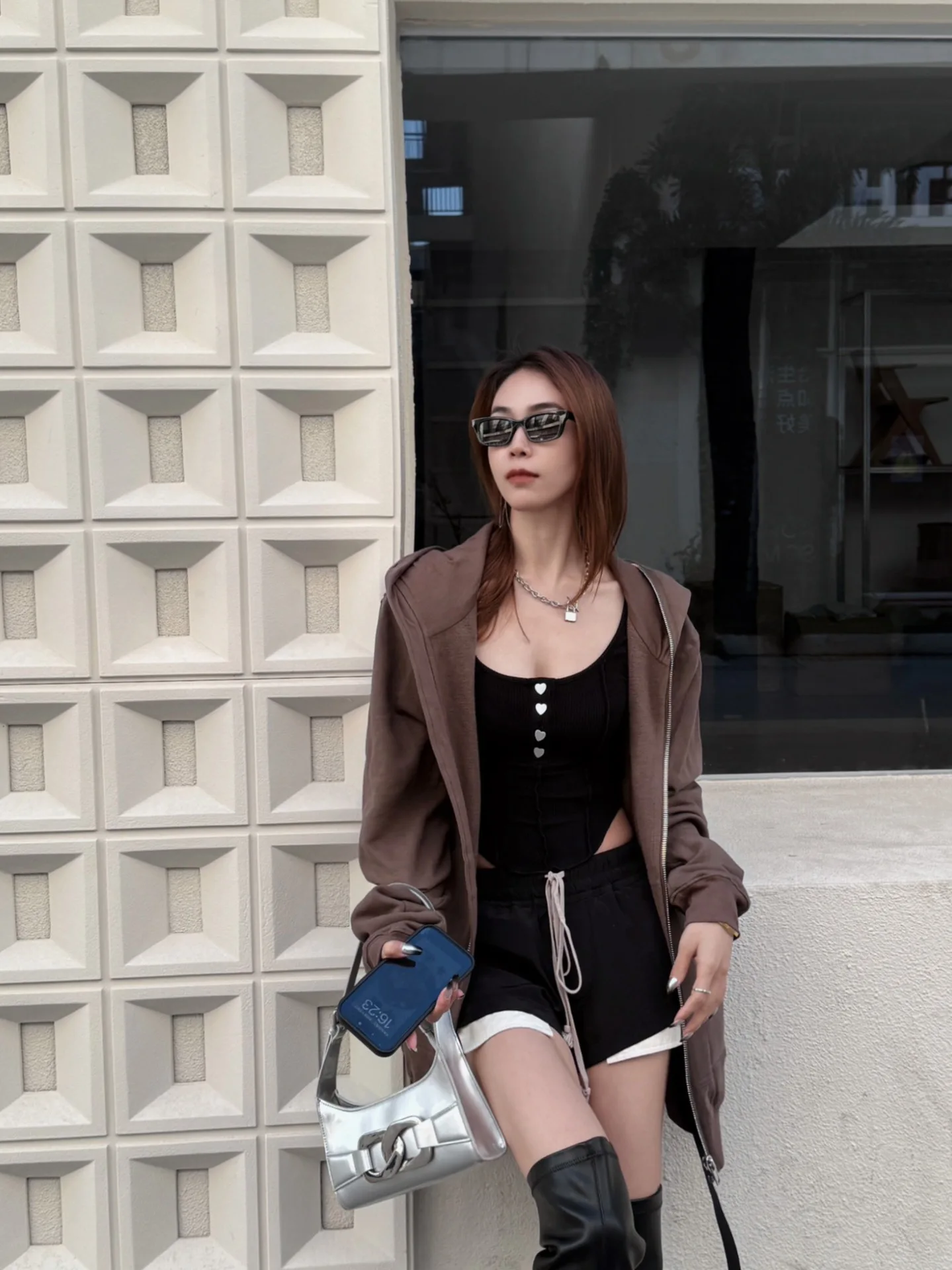 2025 Men's New Shark Shape Breathable Rooster Eye Hundred Hooded Zipper Knit Sweatshirt Jacket