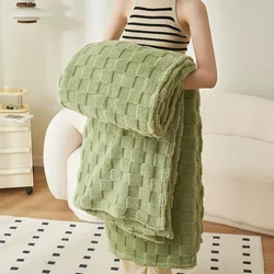 Winters Thickened Monolayer Taffu Lamb Wool Green Blanket Plaid Simple Warm Flannel Blanket for Soft Sofa Blanket Bed Cover