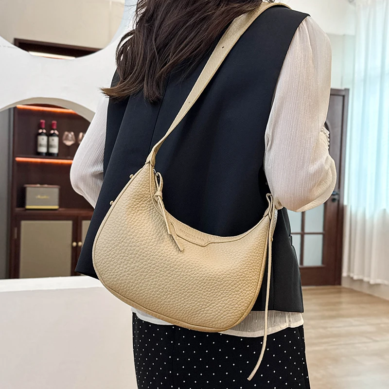 

Elegant Women Leather Luxury Classic Designer Fashion Shoulder Tote Bag Crossbody Handbag For Daily Beautiful Living