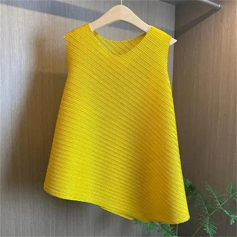 2026 Ladies Fashion Irregular Sleeveless Tops Summer Female New Round Neck Tops High-grade Women Solid Color Waistcoat T-shirt