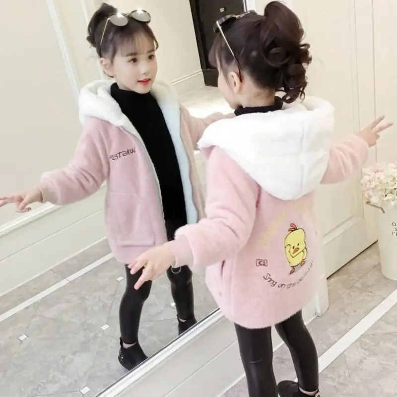 

Kawaii повседневное пальто, топы, модная детская одежда, норковое плюшевое пальто для девочек, новинка 2023, плотное пальто средней длины, зимнее пальто в корейском стиле