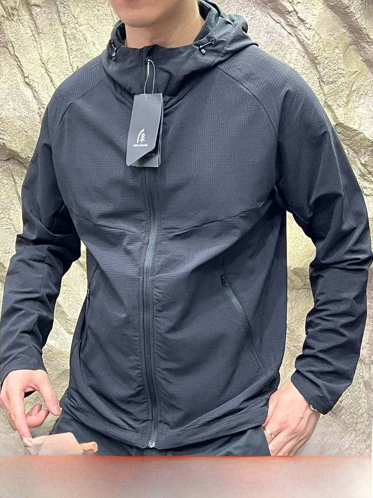 

Qui Dry Outdoor Мужская куртка со шляпой 3D пошив Водонепроницаемая ветрозащитная квадратная бархатная дышащая длинная застежка-молния Све