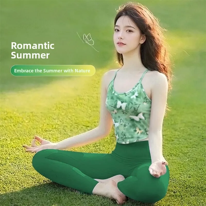 ファイオナブル ヨガ スポーツウェア レディース 2025 新作 スリムで快適なピラティス フィットネス トレーニングウェア 通気性 カジュアル セット