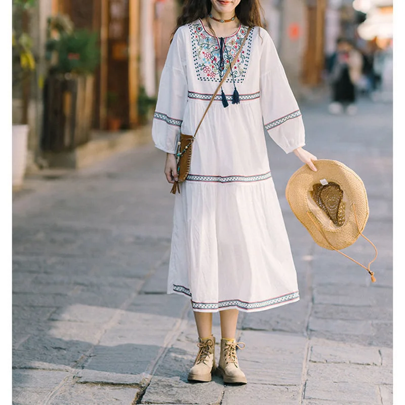 

2023 New Spring and Summer Fashion Art Retro Ethnic Style Heavy Industry Embroidery Sun Protection Loose Relaxed Travel Dress