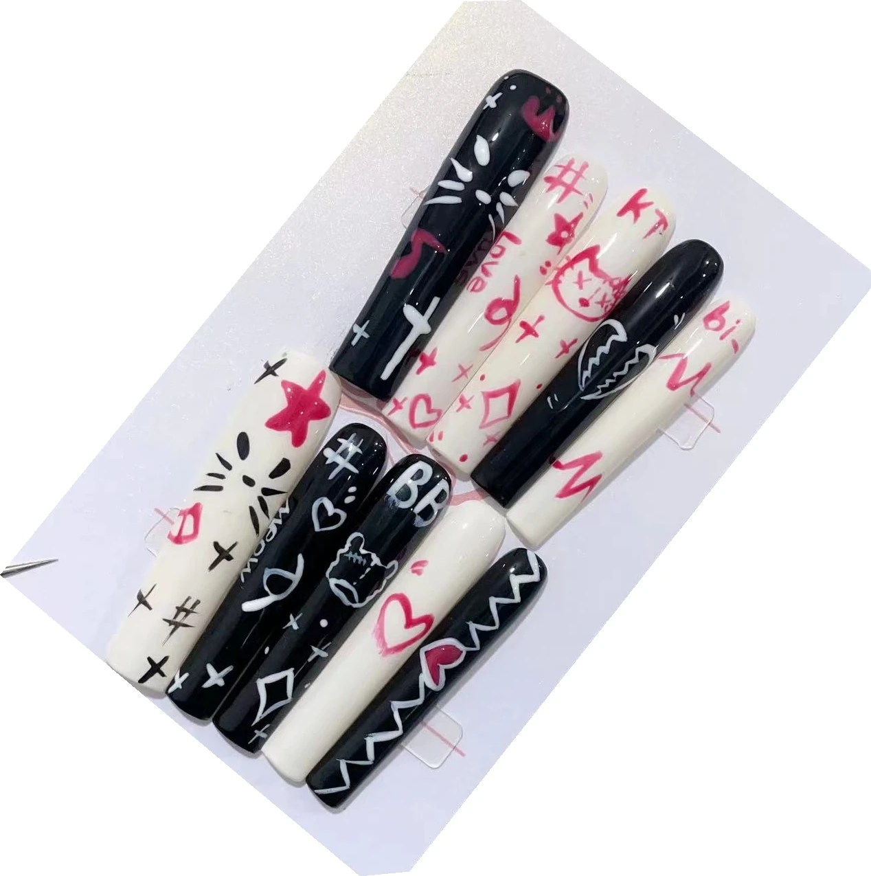 Graffiti Playground European-American Art Style Handmade Press On Nails,Reusable High-Quality Luxurious Extend Whitening.UC017