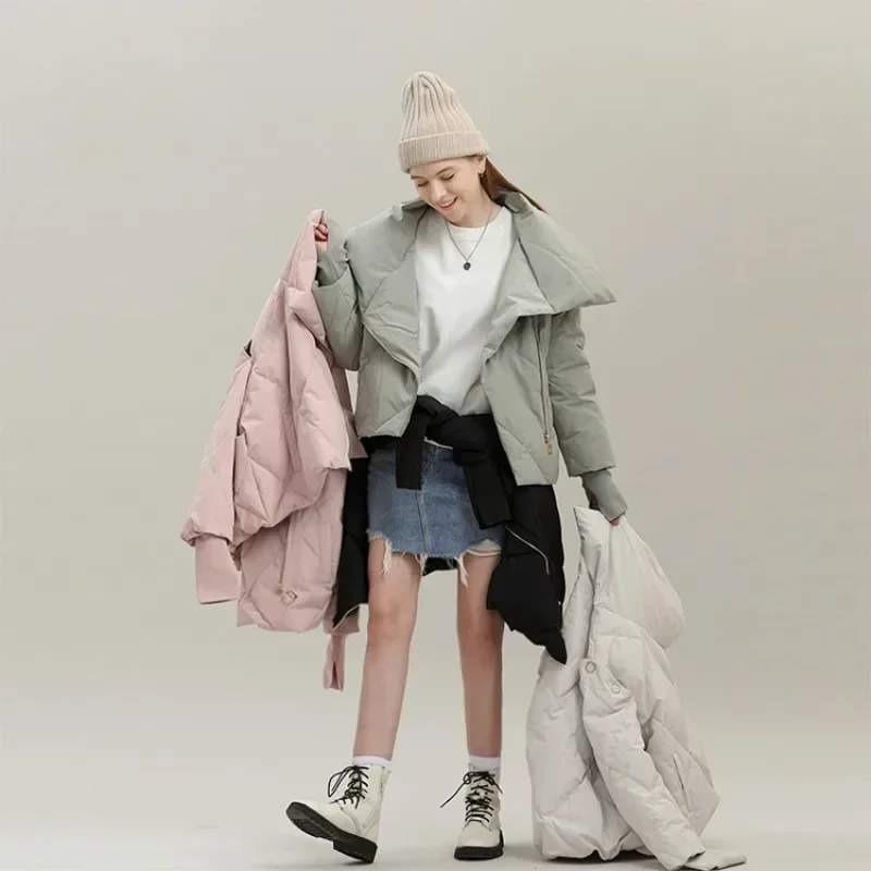 

Winter Light Luxury Short Puffer Jacket Women White Duck Down Coat Turn Down Collar Fashion Zipper Parkas Female Warm Outwear