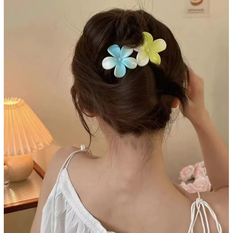 

Gradient Flower Duckbill Clip Acrylic Large Double Flower Hair Clamp Grab Korean Sweet Cute Ponytail Hairpin Elegant Headwear