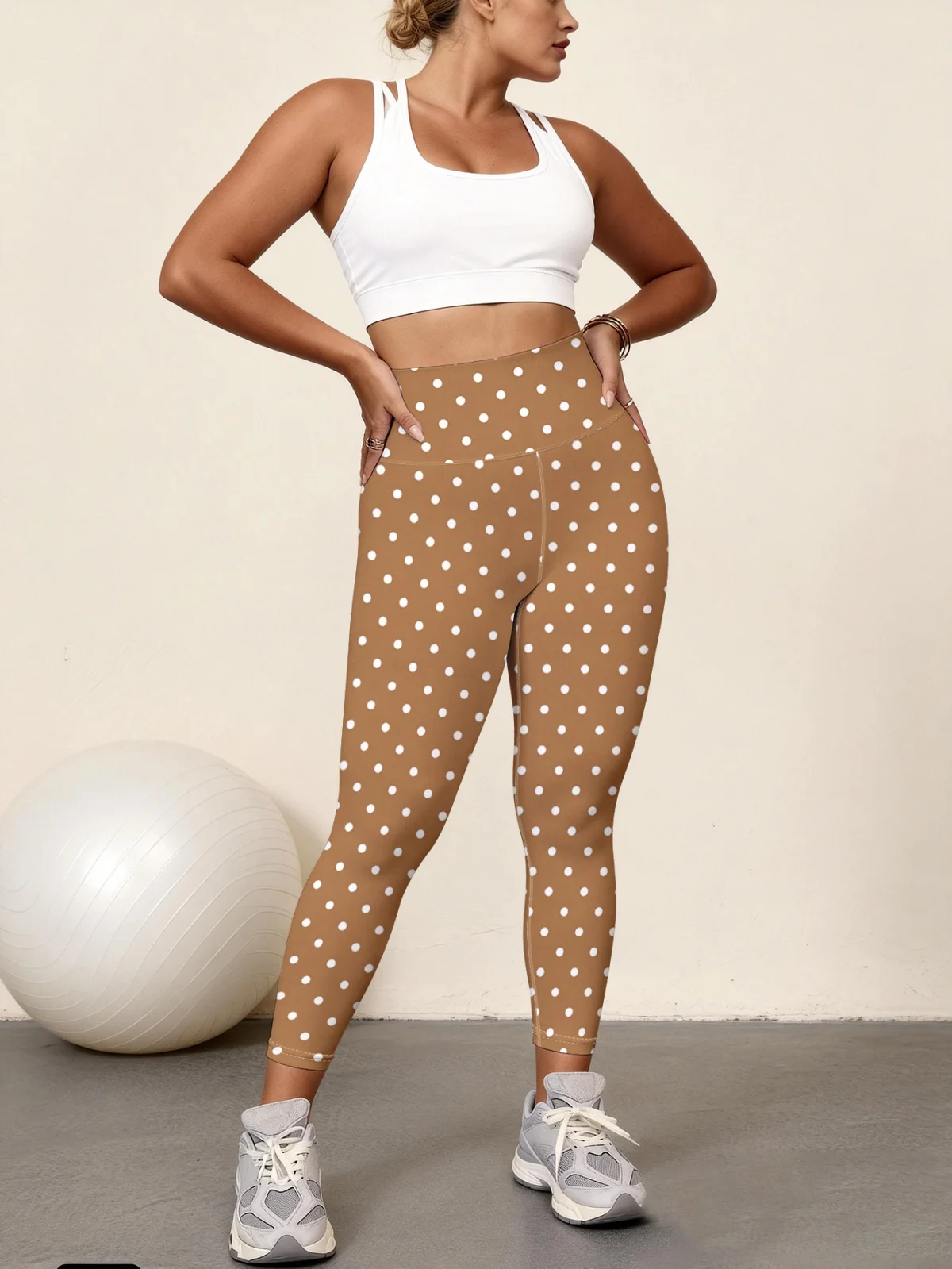 

Женские брюки для йоги с высокой талией, коричневым фоном и белыми точками, полностью принтованные, с высокой эластичностью, быстросохнущие, спортивные.