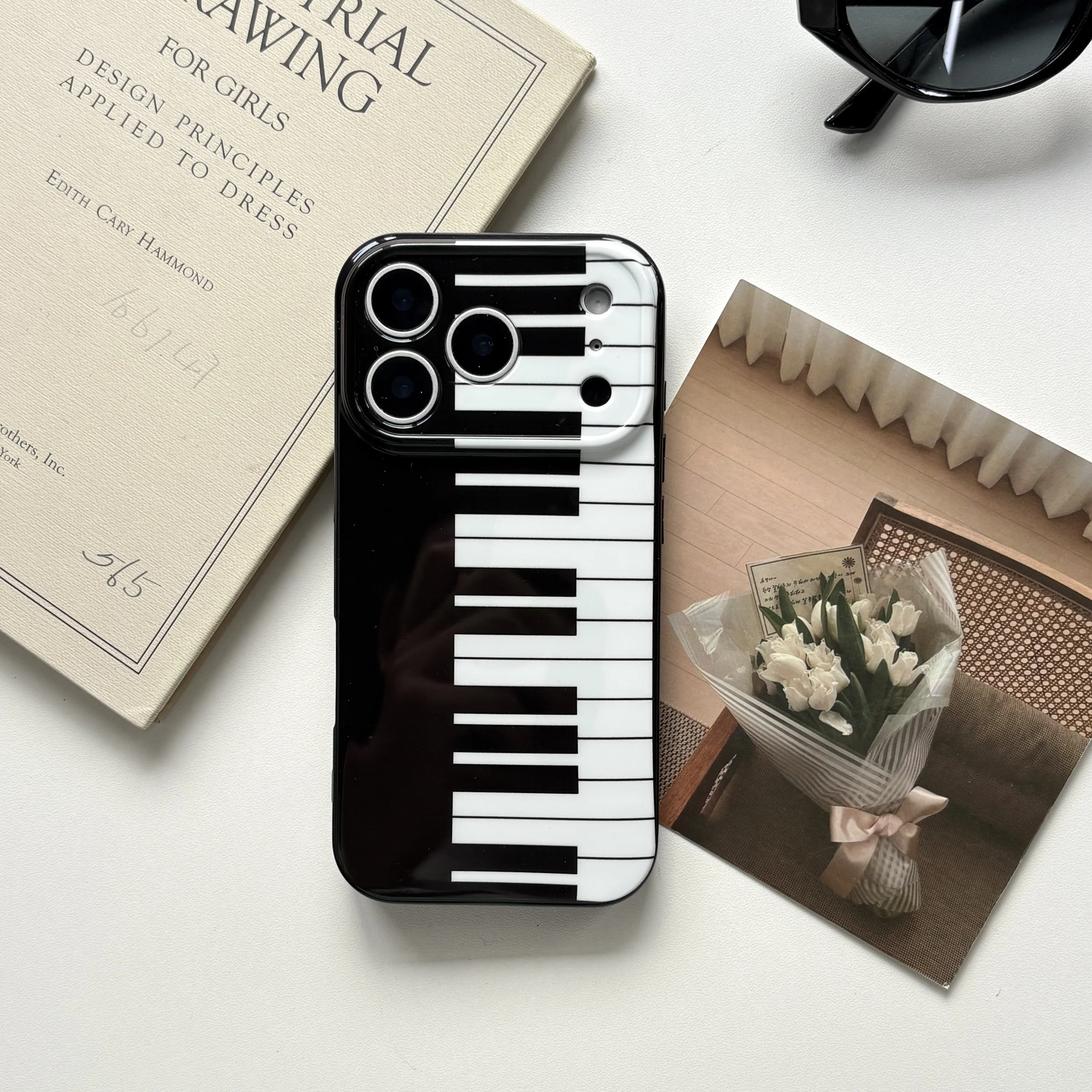 

Классический модный черно-белый чехол для телефона с клавиатурой в полоску подходит для iPhone 17, Pro 16, 15, 14, 13, 12, 11 Pro Max