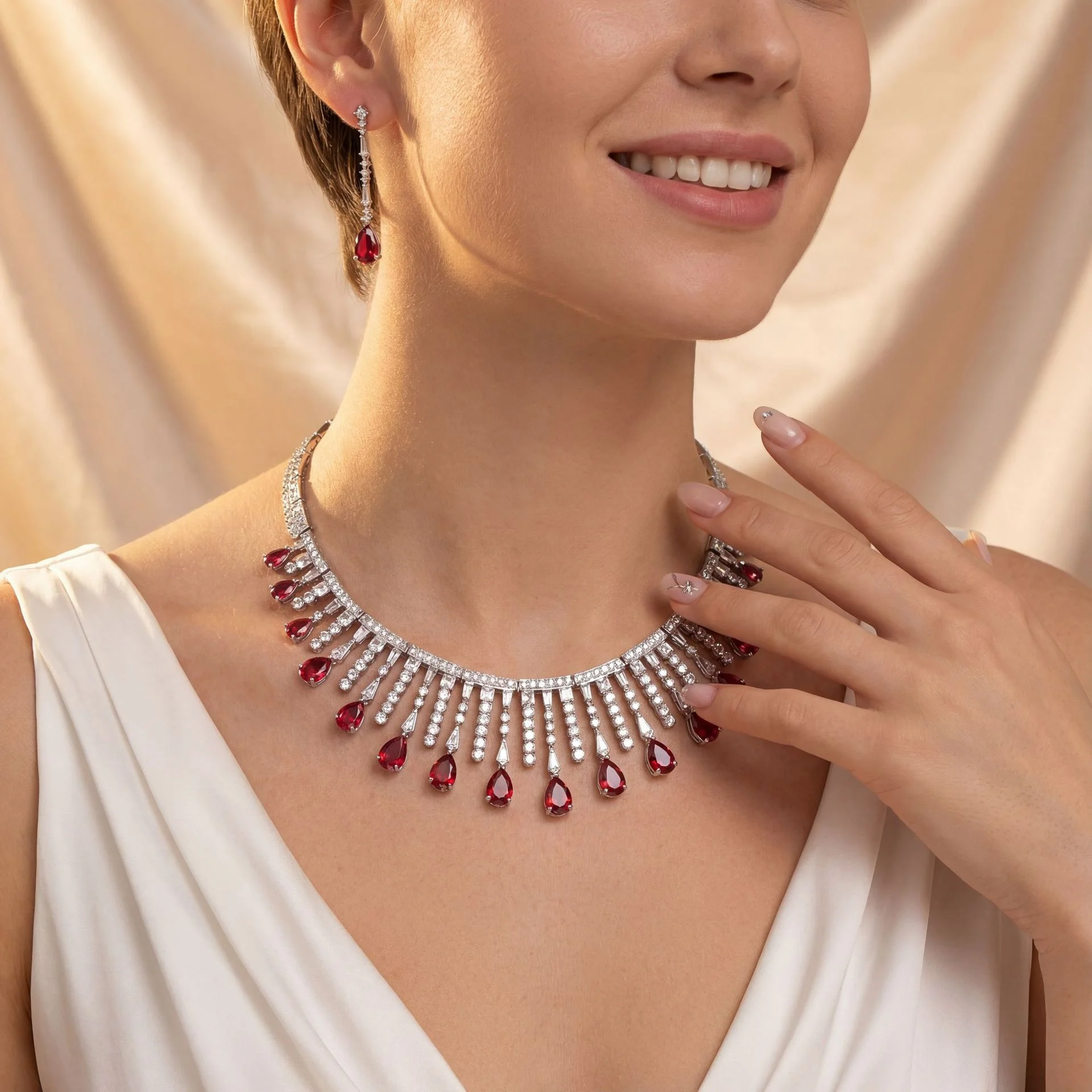 

Niche Bold Geometric Water Drop Necklace, Irregular Design, Stylish Clavicle Chain for Women, Bridal & Daily Wear