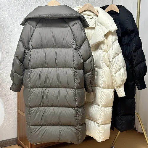 أسفل المعاطف