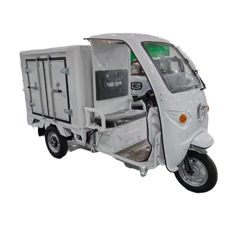 Electric three-wheeled express truck transportation, pulling goods, battery car, factory unit, school canteen transportation