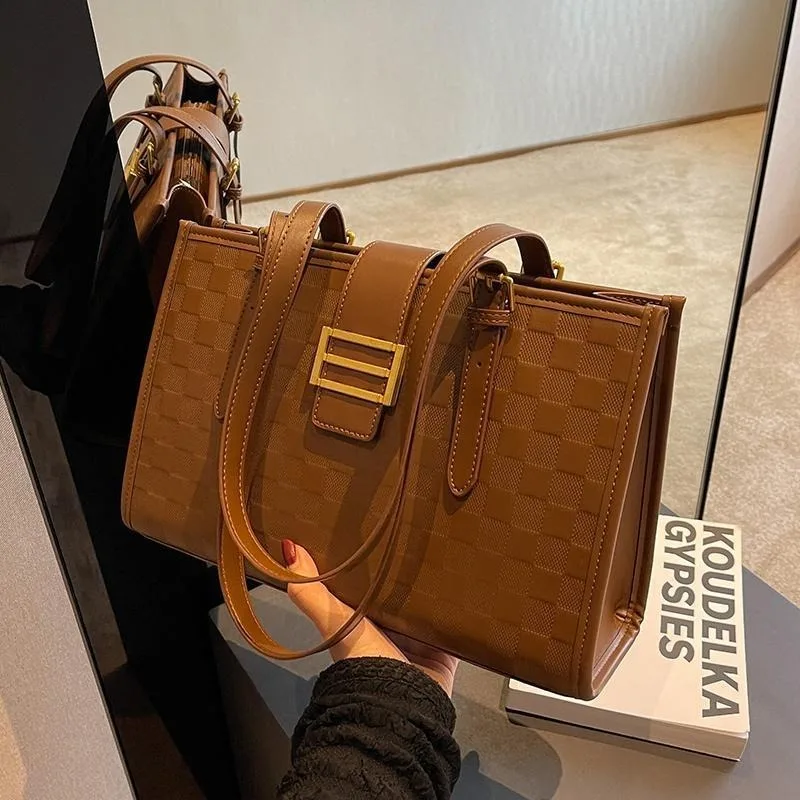 

Large Capacity Handbag Female 2024 New Fashion Degsin Popular Hand Bag Women High-grade One Shoulder Bag Lady Texture Tote Bags