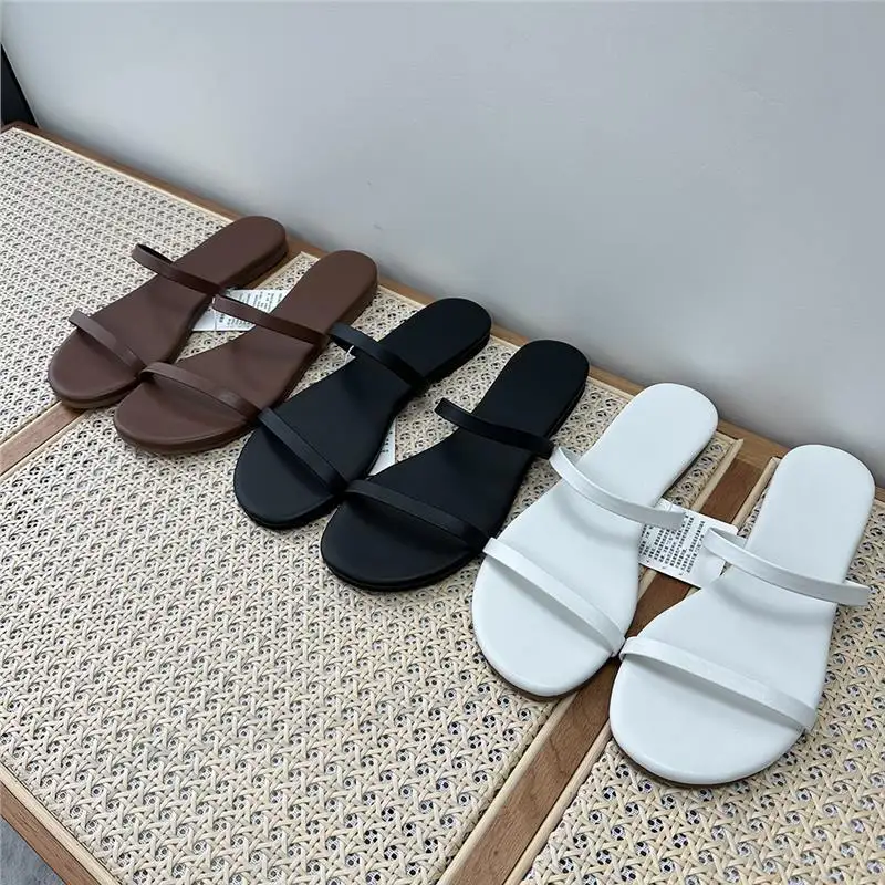 Summer New Simple Flip Flops Women Outwear Flat Open Toe Fashion Slippers Comfortable Breathable Beach Casual Thin Straps Slides