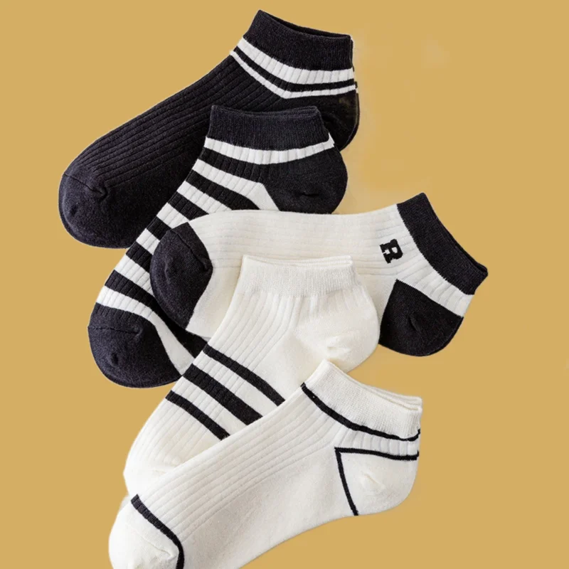 5/10 Paar neue einfache Sport Casual Socken schwarz und weiß Streifen vielseitige atmungsaktive reine Baumwolle flache Mund kurze Socken