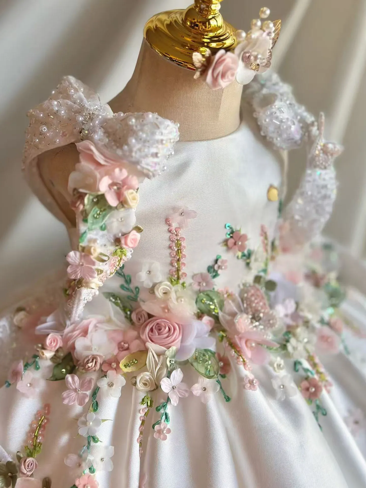 Flower Girl Dress Satin 3D Floral Embellished Ball Gown Wedding Gown First Christmas Party Dress For Girlsفساتين اطفا image 5