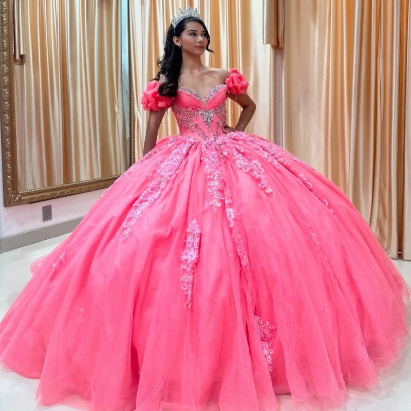 

Розово-красное блестящее платье Quinceanera, бальное платье с открытыми плечами, аппликация, кружево, бисер, кристалл, бант, вечерние, день рождения, милое платье 16.