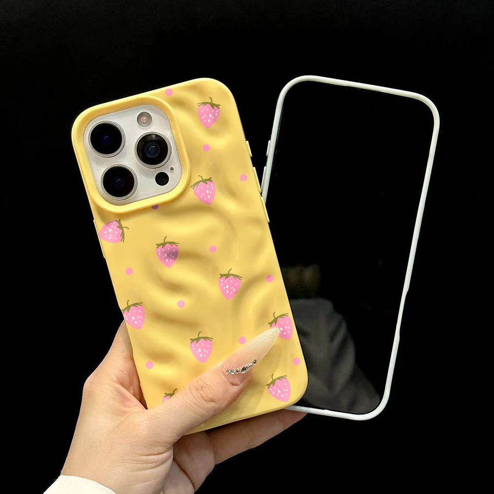 Einfache Handyhülle mit Erdbeer-Polka-Dots für iPhone 17 16 15 14 13 12 11 Pro Max 14 Plus 17Air, Falten-Wellen-Design, weiche Silikonhülle – Detail 6
