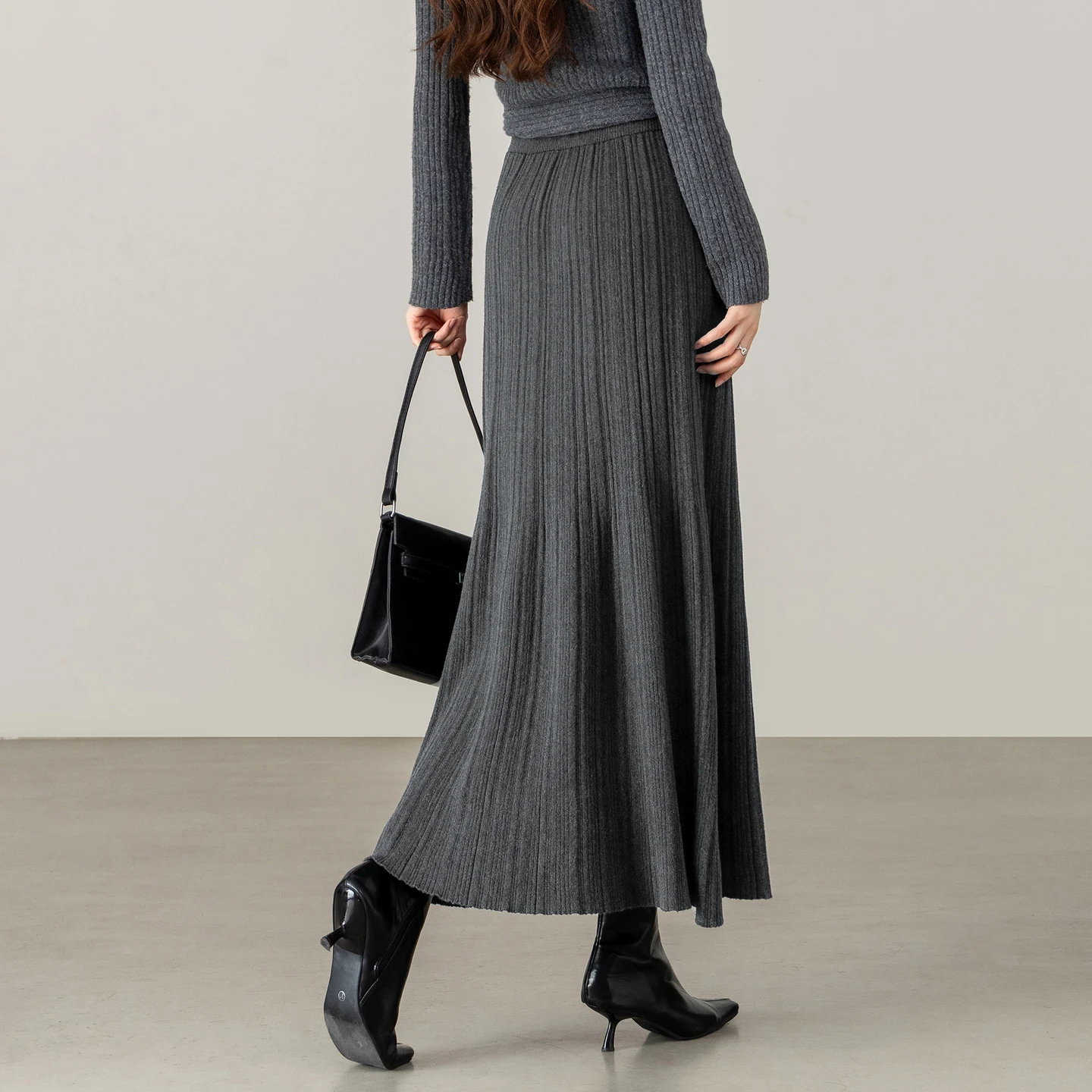 SENTUBILA Women Pleated A‑Line Maxi Skirt Winter High Waist Elastic Waistband Thick Warm Drape Elegant Commuter Skirt W64QM8531