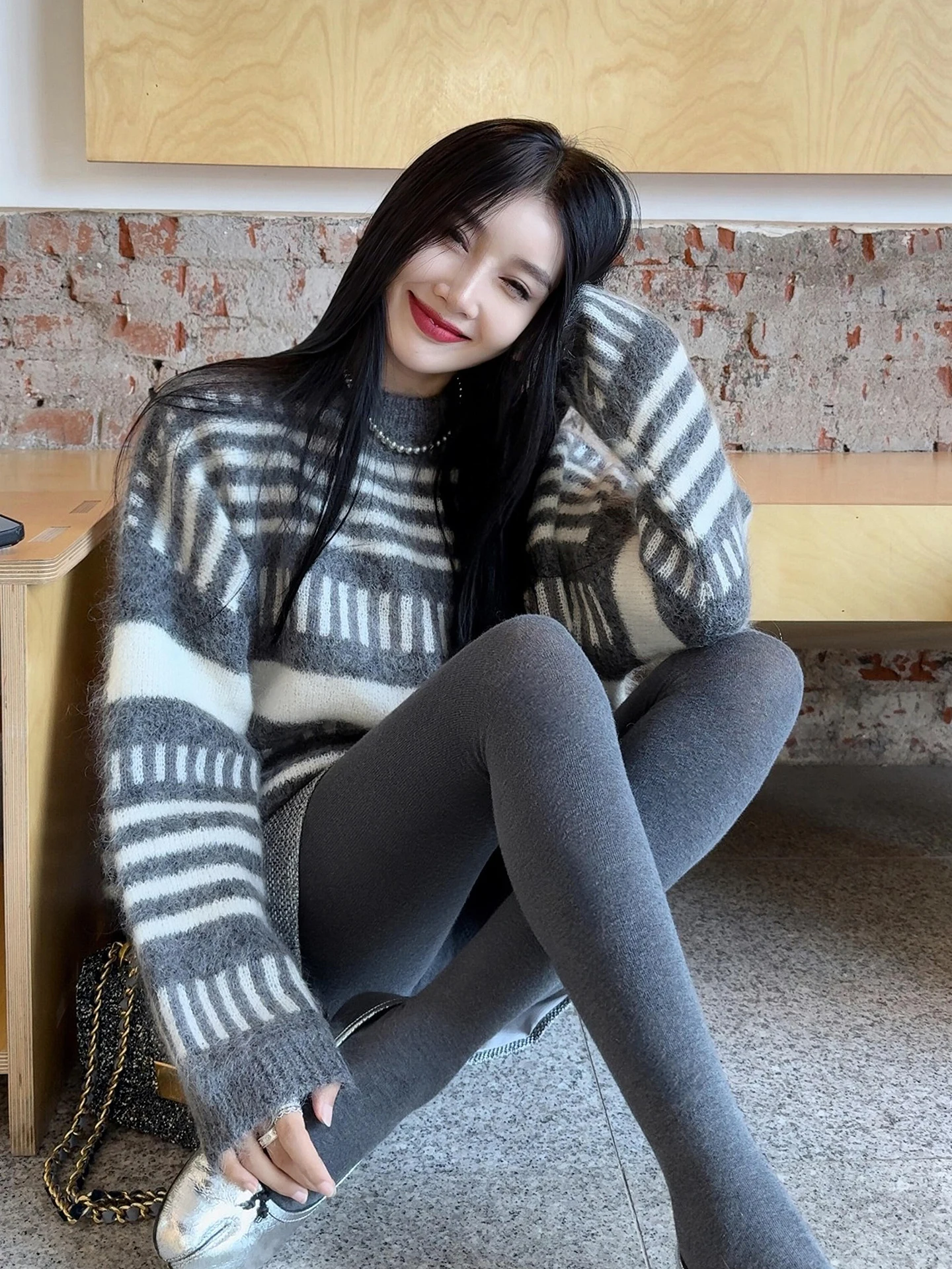 

Корейская цветная толстовка в полоску Camere, женская осенне-зимняя свободная повседневная круглая толстовка Ne Top Morning Bell Eve...