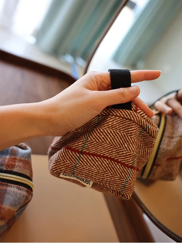 Geometric Cube Bag Metal Zipper Handle Fabric Brushed Creative Twill Square Wave Pattern Storage Bag Small Cosmetic Bag
