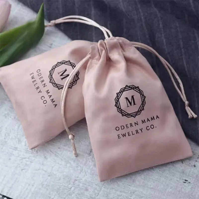 

50pcs Personalized Logo Print Velvet Drawstring Bags Flannel Jewelry Packaging Pouches Small Chic Wedding Favor Bags Custom Name