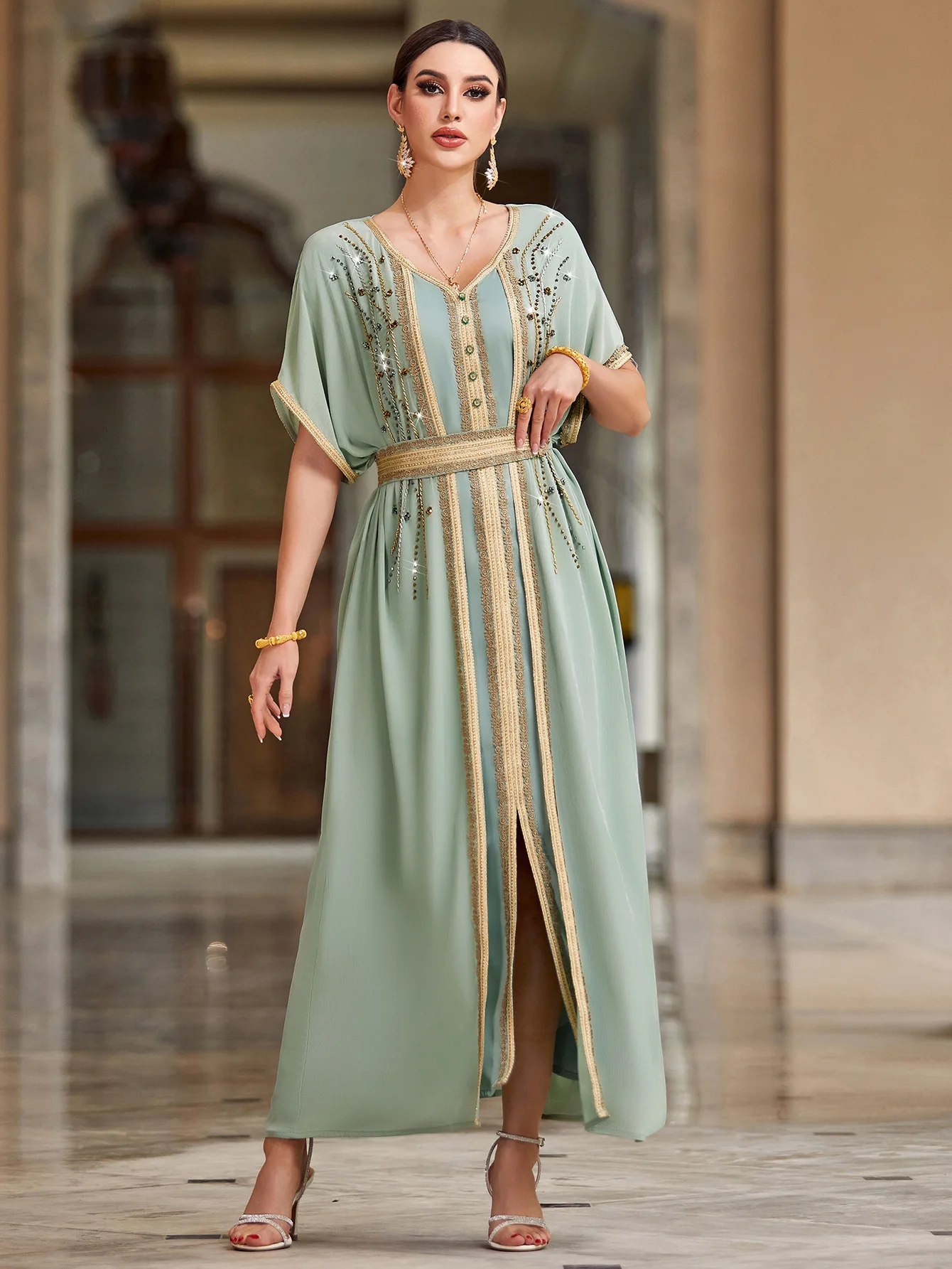 Muslim Women Abaya O-Neck Collar Embroidery Maxi Dress V-Neck Short Sleeve Morocco Turkey Loose Caftan Musulmane Femme Vestidos