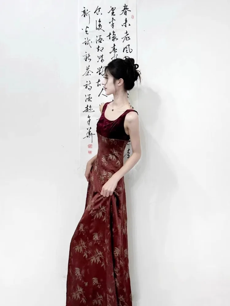 

Engagement Beautiful Light Dr Luxury Small ence Wedding Dr New Chinese Sle Formal Ocn Red Strapl Gown