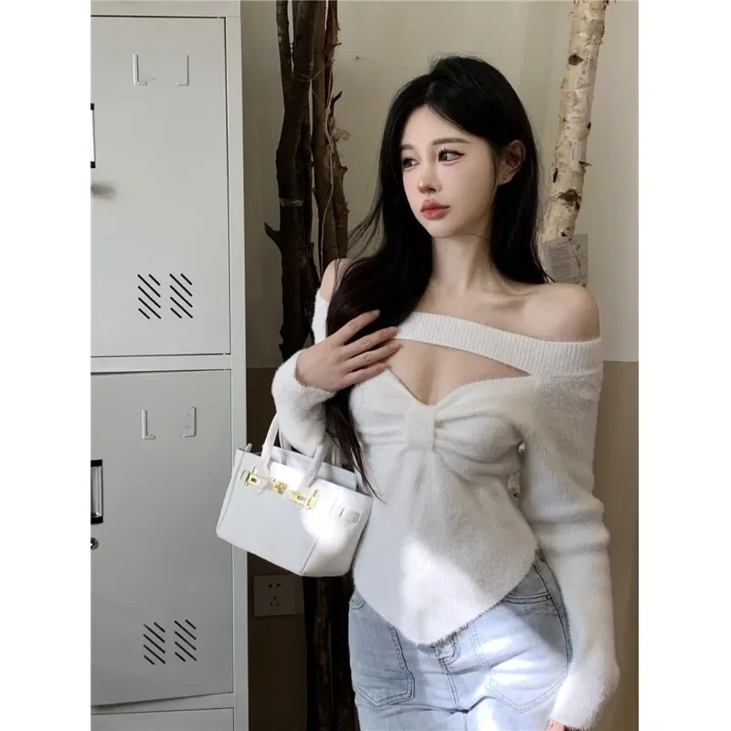 Autumn/Winter Pure Desire Sweet Spicy Girl Bow Hollow Knit Base Layer Top Women's Inner Sensibility Unique Off-Shoulder Top