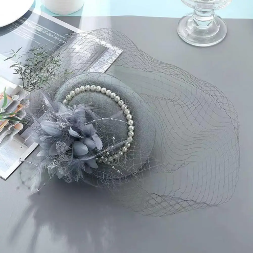 Hair Accessory Women Fascinator Hat with Feather Mesh Imitation Pearl Decorated Pillbox Small Top Hat for Party Hair Accessory