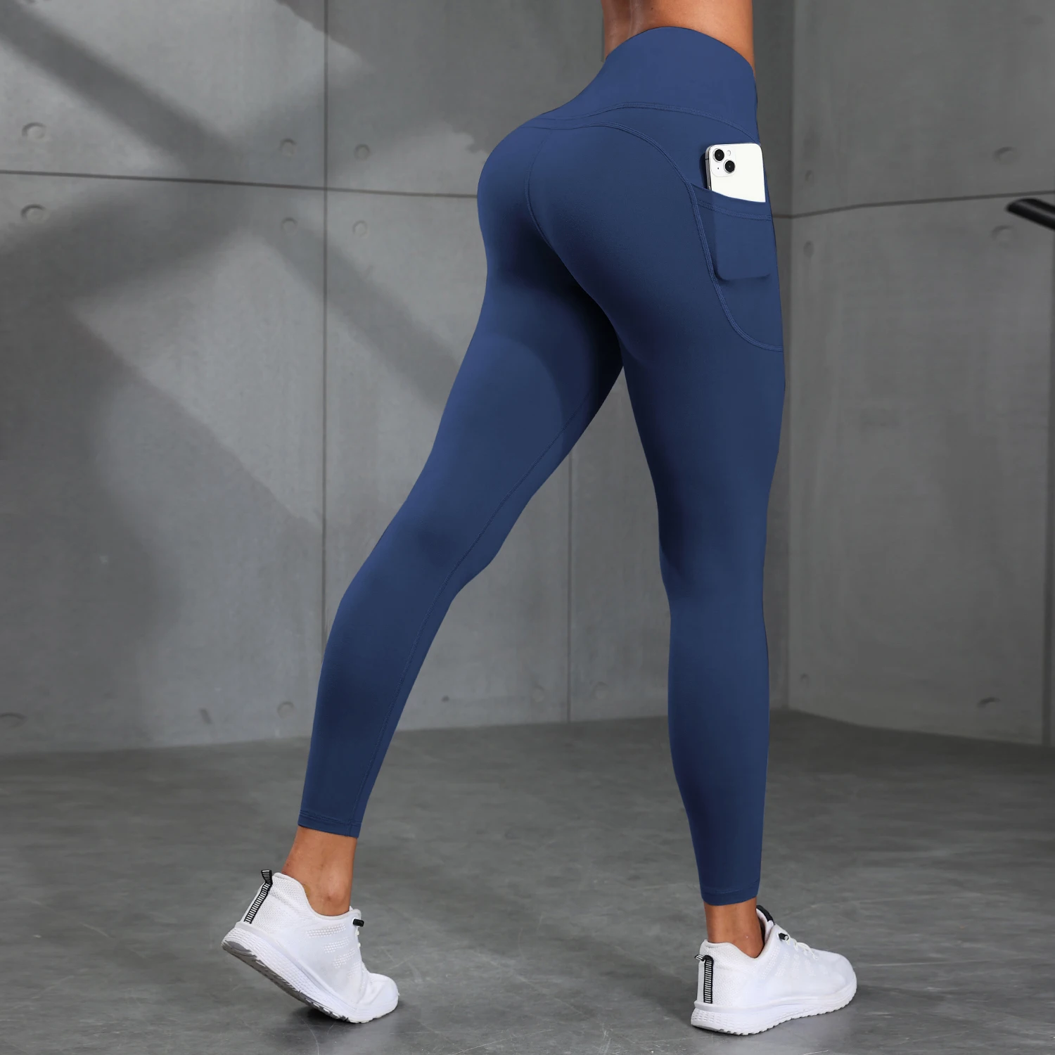 Calça feminina com estampa camuflada, cintura alta, bolso, esportiva, adequada para corrida, fitness, ioga, ao ar livre, leggings à prova de agachamento