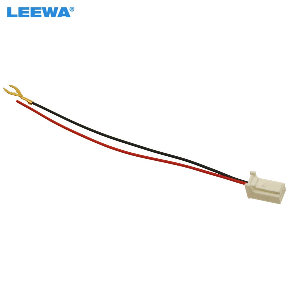 

LEEWA Car Parking Reverse Rear Camera Video Plug Converter Cable Adapter For Isuzu D-Max 2012-2019 Auto MP5 Cable