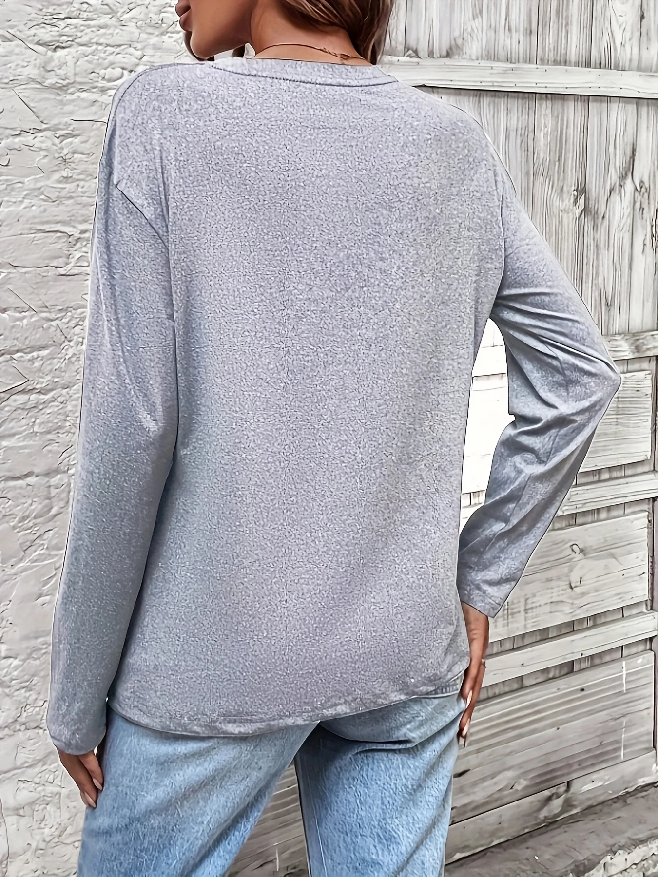 تي شيرت نسائي للربيع والخريف 100% من القطن الخالص غير رسمي فضفاض بطباعة صنوبر هندسية ورقبة دائرية وأكمام طويلة