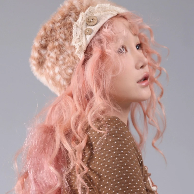 2025 شتاء جديد القبعات النسائية الدافئة الرجعية تصميم البني غير النظامية تفريغ الدانتيل الربط القرن مشبك وشاح قطعتين مجموعات السيدات