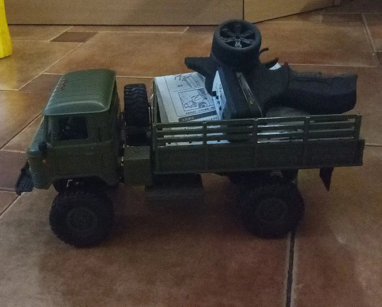 WPL Military Truck GAZ B-24 Full Scale 2.4G RC CAR Russian Military Truck GAZ-66V Remote Control Car Toys Gifts