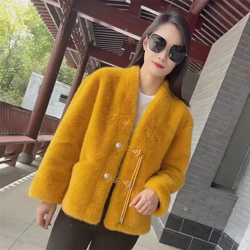 ใหม่เสื้อขนสัตว์หญิงฤดูใบไม้ร่วงฤดูหนาว 2025 คุณภาพสูง Mink Velvet แจ็คเก็ตผู้หญิง V คอเสื้อขนสัตว์แฟชั่น Outwear เสื้อสเวตเตอร์ถัก Overwear