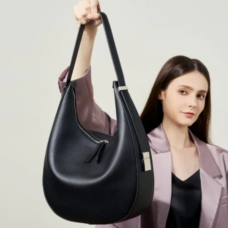 

Women Genuine Leather Shoulder Bag Stylish Cowhide Crescent-shaped Handbag Elegant Crossbody Bags with Adjustable Shoulder Strap