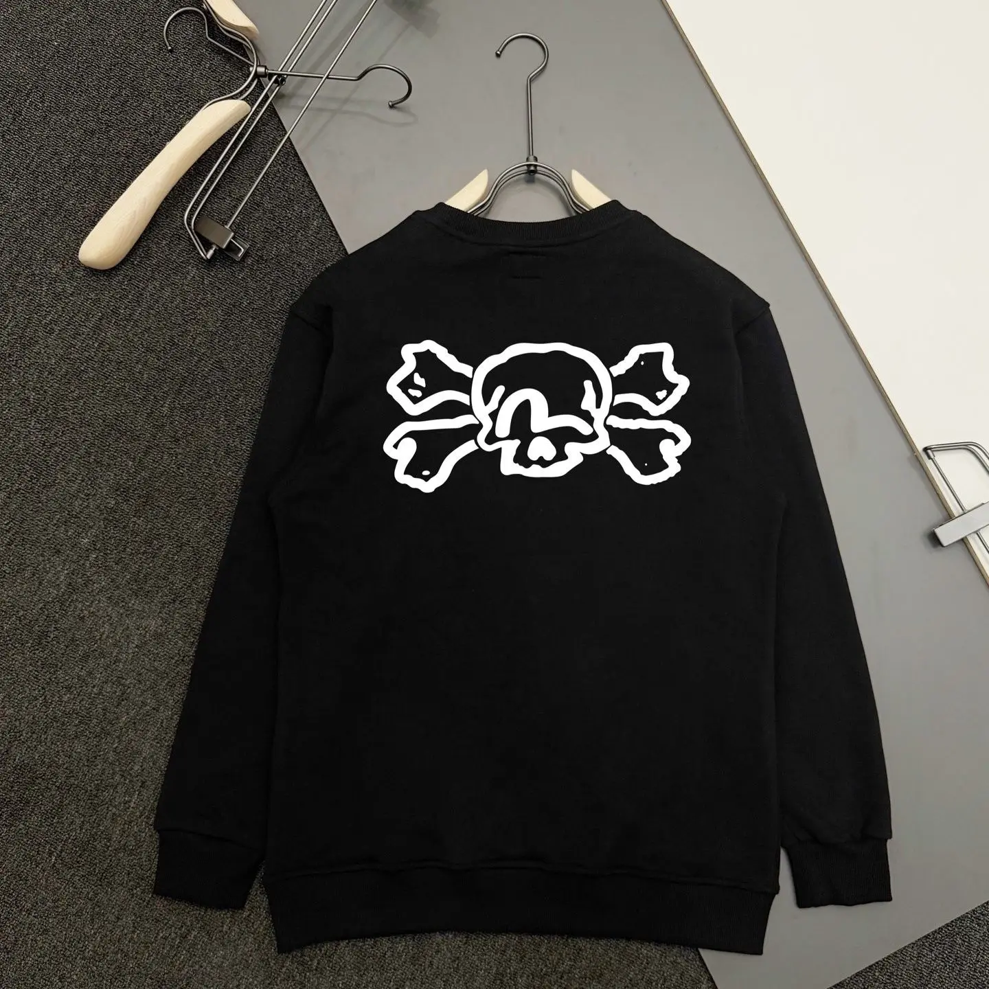 

American Casual Printed Sweatshirt with Round Neck, New Autumn and Winter Loose Long-sleeved Base Layer